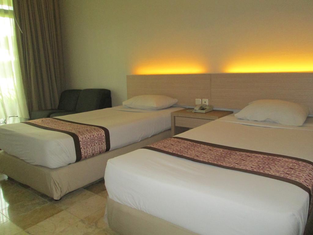 Grand Hotel Lembang Exterior photo