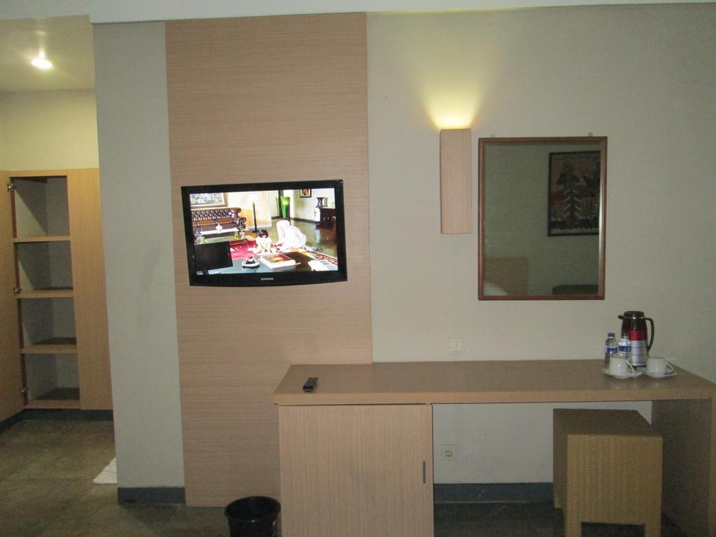 Grand Hotel Lembang Exterior photo