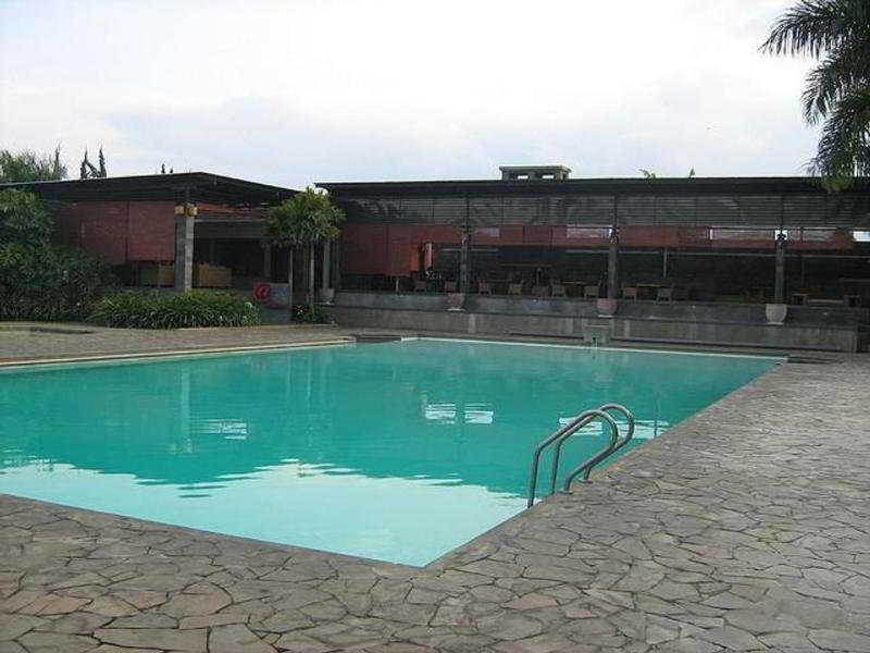 Grand Hotel Lembang Exterior photo